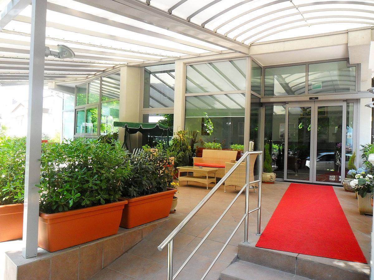 Hotel Etoile Rimini Dış mekan fotoğraf