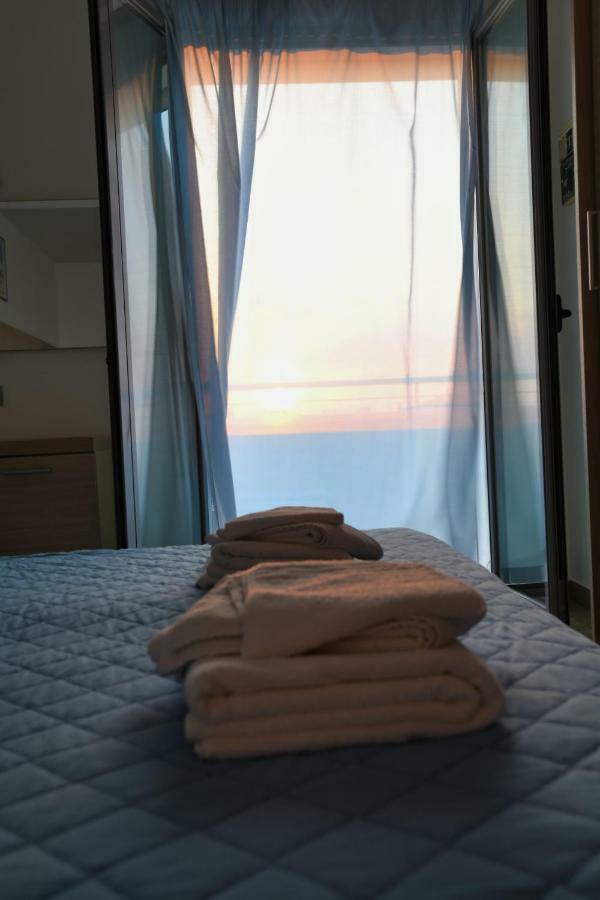 Hotel Etoile Rimini Dış mekan fotoğraf